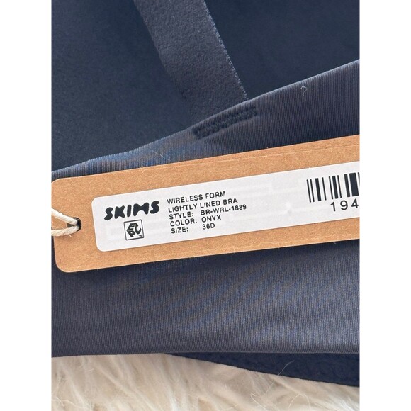 Skims Wireless Form T-shirt Bra Onyx Size 36D - Picture 7 of 7